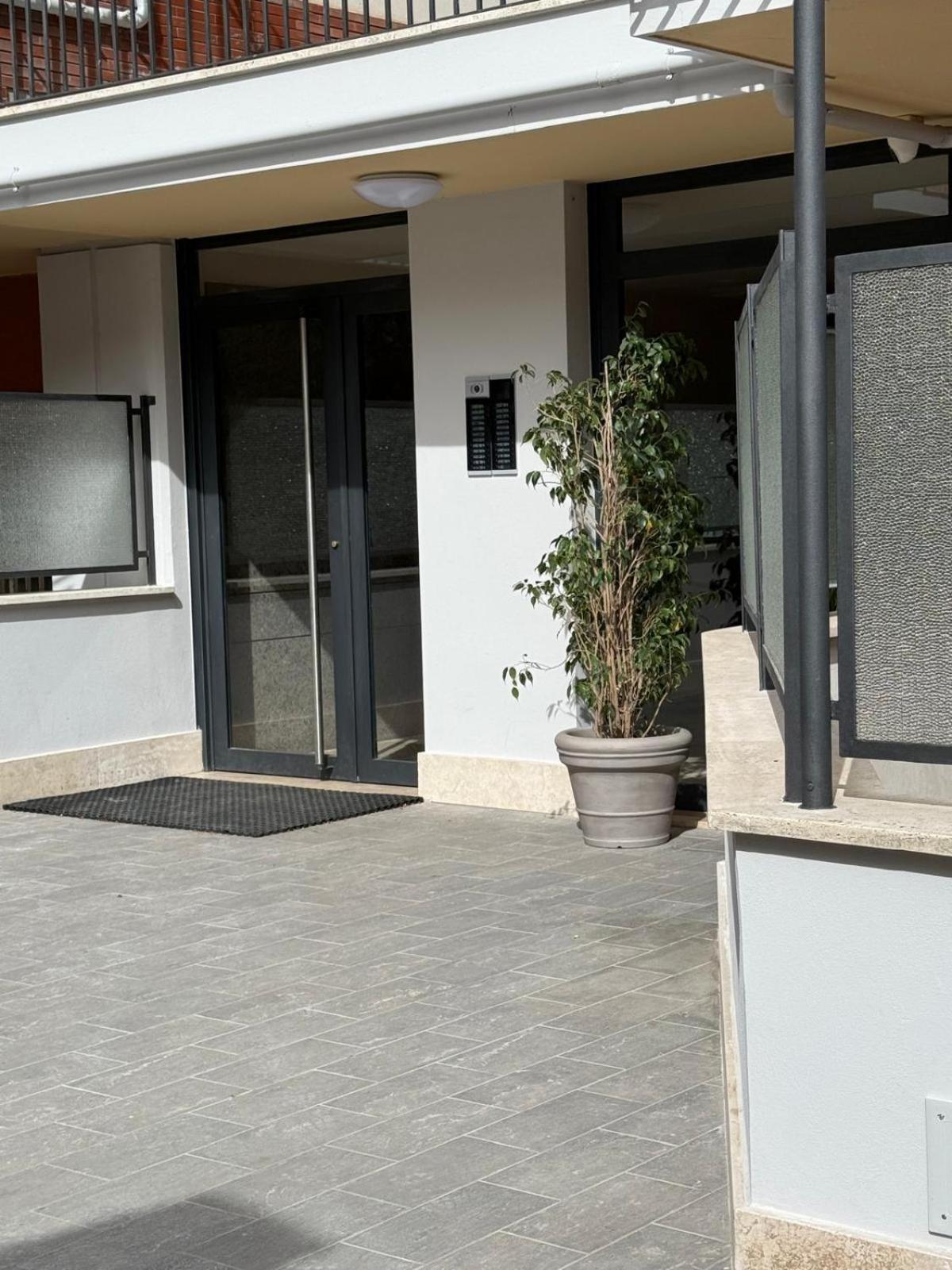 Tiburtina Flam Guest House 罗马 外观 照片